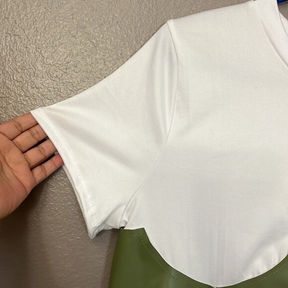 Love J womans crop top with PU leather. NWT white green XL - Picture 5 of 9